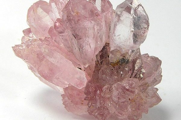 where does rose quartz come from